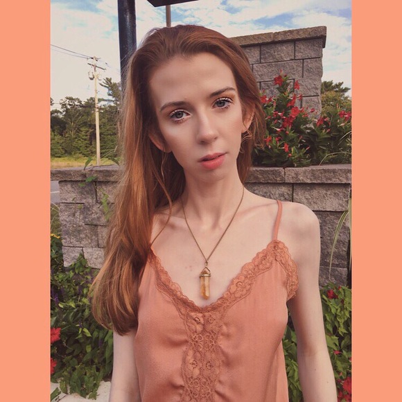 Meet your Posher, Dopamine Darling - Picture 3 of 4